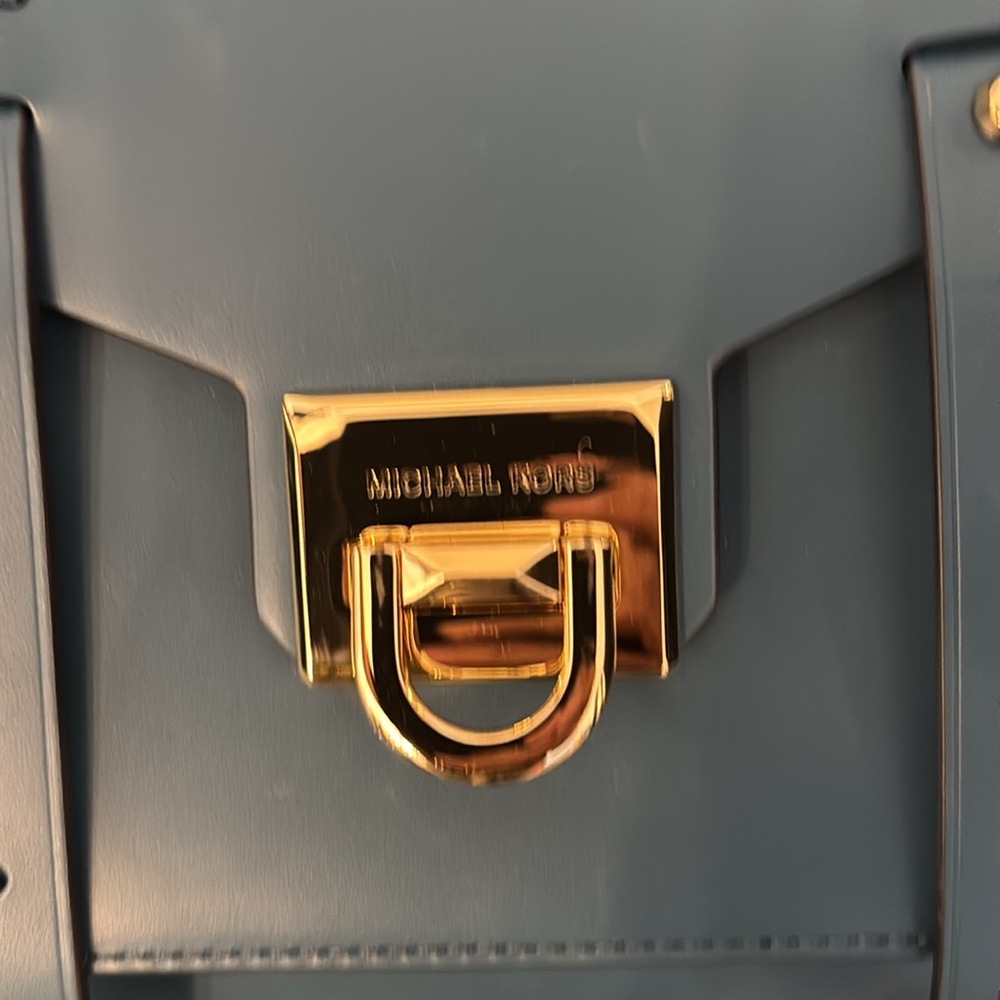 Michael Kors Manhattan handbag - Picture 2 of 8